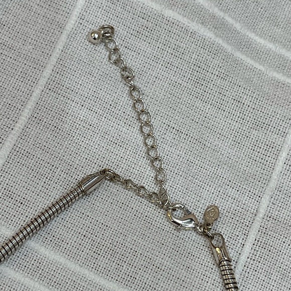 BRIGHTON Silver Choker style Necklace with a touch of gold - Picture 6 of 6